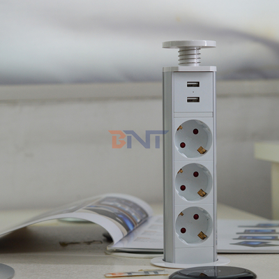 IP44 6cm Color blanco toma de corriente de la torre vertical de la cocina con carga USB