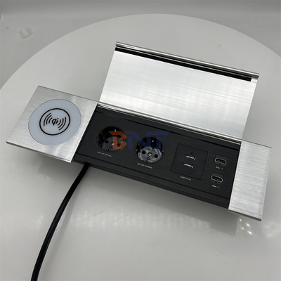Enchufe multifuncional con USB y cubierta deslizante - Perfecto para escritorios de oficina y estaciones de trabajo