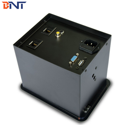 Enchufes eléctricos de escritorio con conexión USB / red / audio 3.5