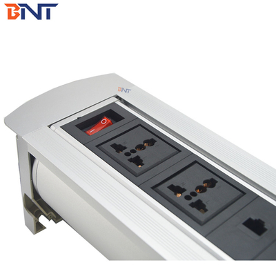 con toma automática de interruptores utilizada en el sistema de conferencias MK6320