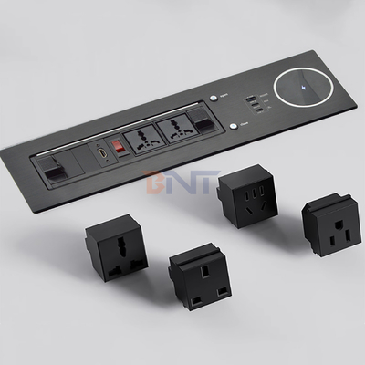 2 Enchufe de mesa de carga rápida universal de 65 W IP44 Nivel 10A Corriente nominal 2 tomas de corriente alterna Estándar de enchufe de la UE para uso de oficina