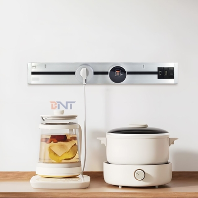 Enchufe de riel de alimentación montado en la pared de estilo moderno, toma de corriente múltiple conveniente, enchufe de CA extraíble para estándares universales del Reino Unido