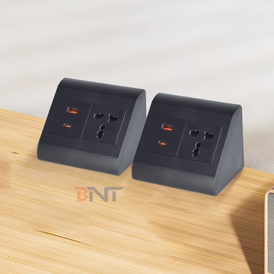 Enchufe universal para oficina y hogar, 1 toma de corriente de sobremesa con salidas USB A+C, IP44 para múltiples dispositivos