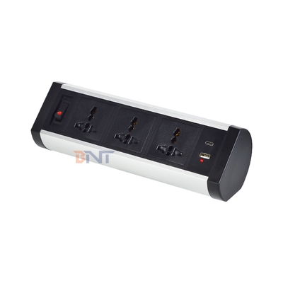 Diseño de clip adhesivo Enchufe de mesa con abrazadera 3 enchufes de CA Salidas USB A+C Regleta de alimentación con abrazadera de escritorio